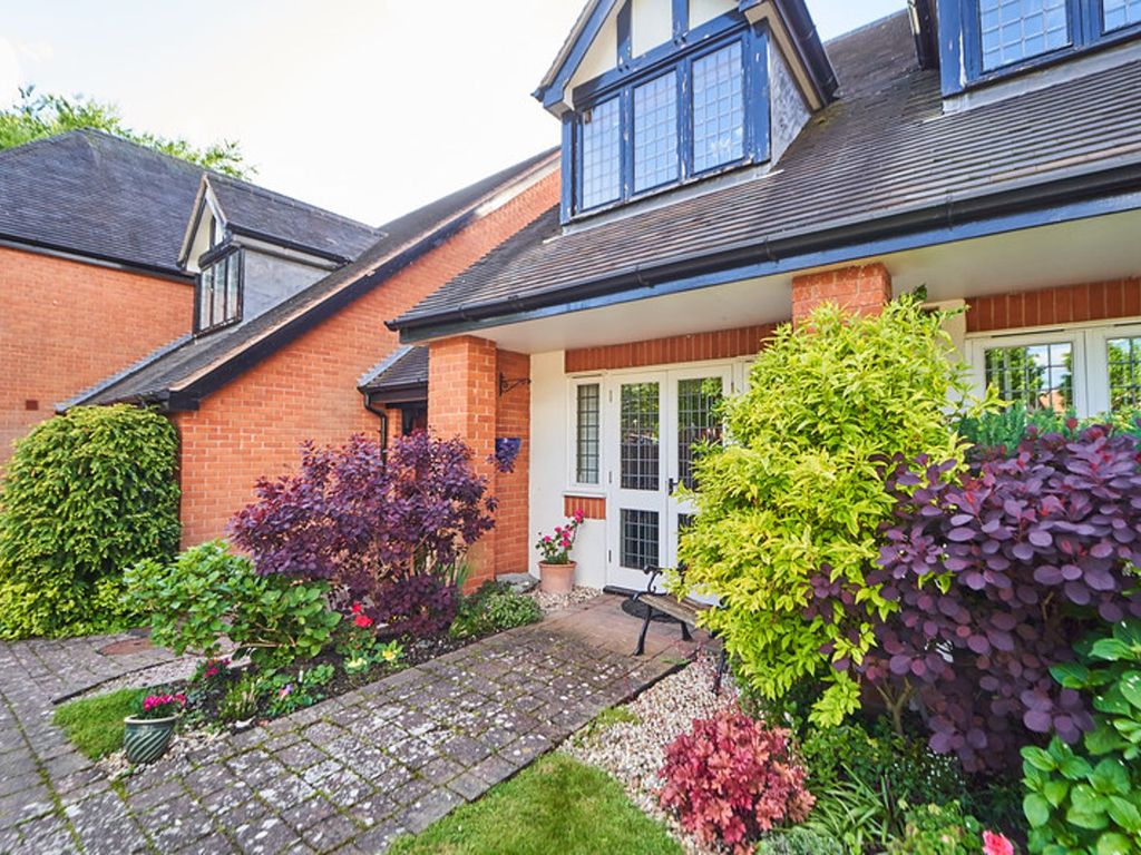 Weller Court, Finchfield, Wolverhampton WV3  