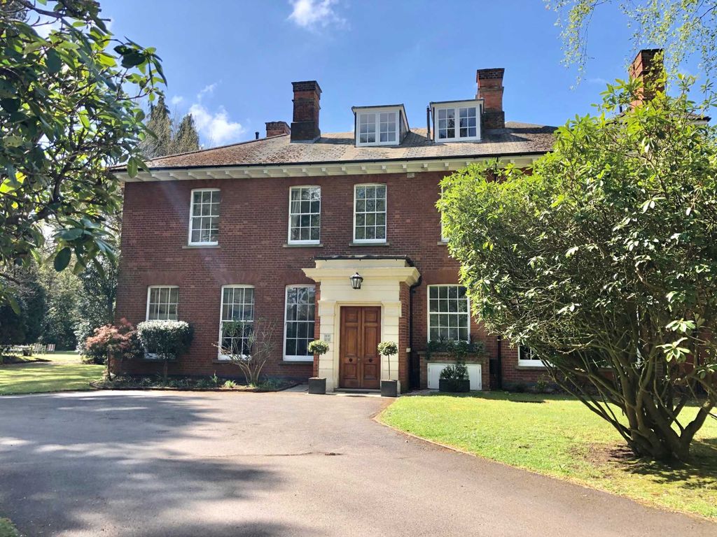 2 bed flat to rent in Daneswood, Aspley Heath MK17, £1,650 pcm Zoopla