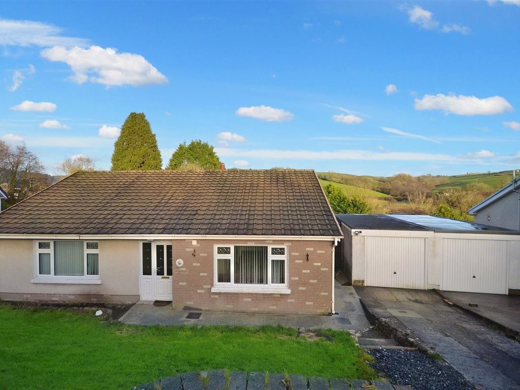 2 bed detached bungalow for sale in Bron Y Glyn Estate, Bronwydd Arms