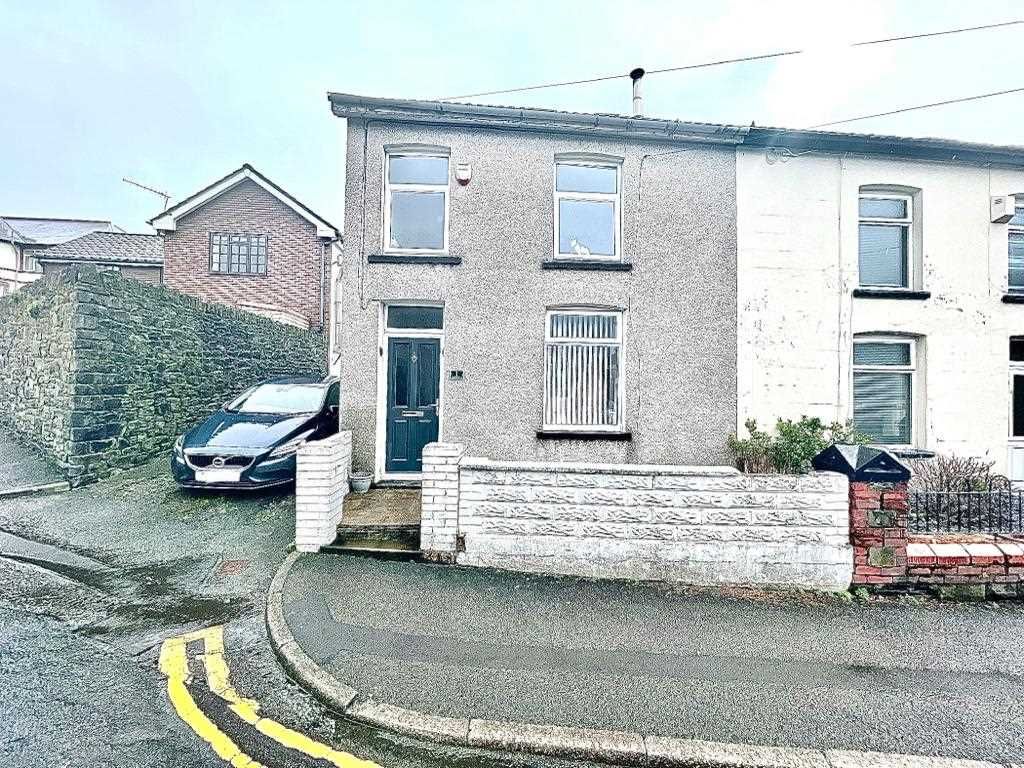 4 bed end terrace house for sale in Trealaw Road, Trealaw, Tonypandy