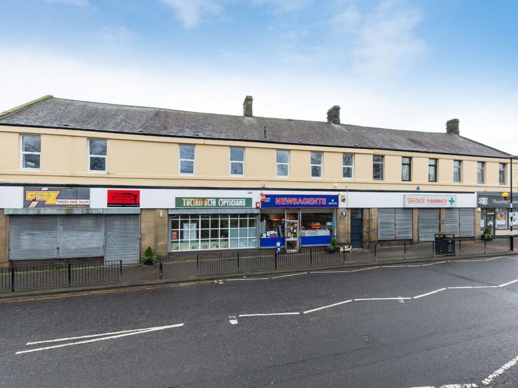 2 bed flat for sale in Hexham Road, Throckley, Newcastle Upon Tyne NE15