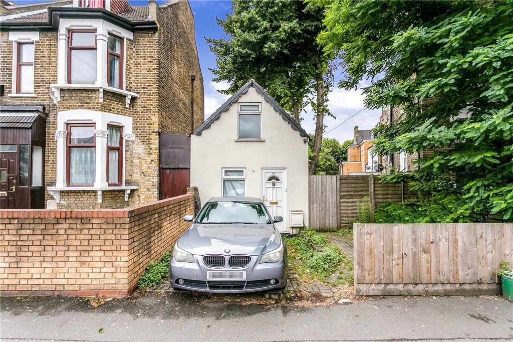 2 bed detached house for sale in Grove Green Road, Leyton, London E11 Zoopla