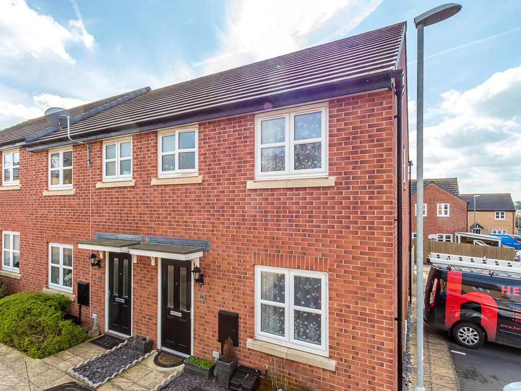 3 bed end terrace house for sale in The Hollies, Westfield Street