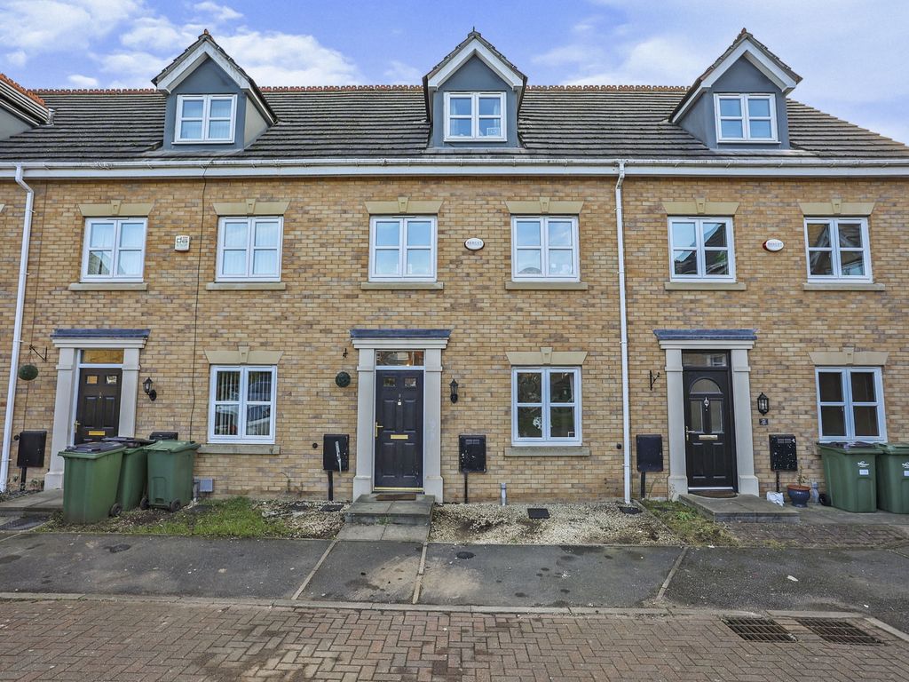 4 bed town house for sale in Riseholme Close, Leicester LE3 Zoopla