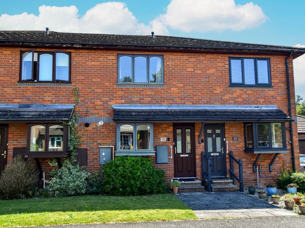 2 bed terraced house for sale in Lollards Close, Amersham