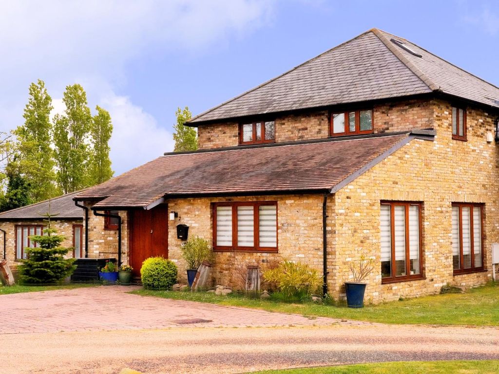 4 bed property for sale in Canterbury Road, WestgateOnSea CT8 Zoopla