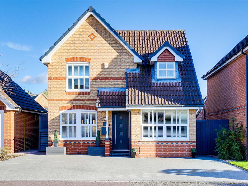 3 bed detached house for sale in Seathwaite Close, West Bridgford