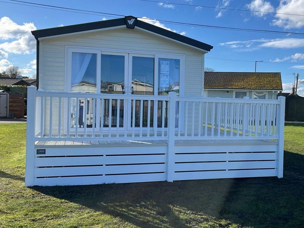 2 bed mobile/park home for sale in Brechin Road, Montrose DD10, £49,800