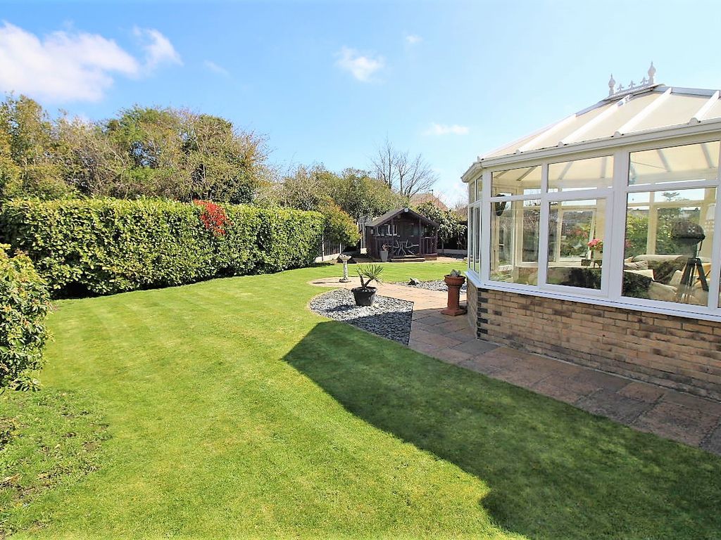 2 bed detached bungalow for sale in Windsor Avenue, Clacton On Sea CO15