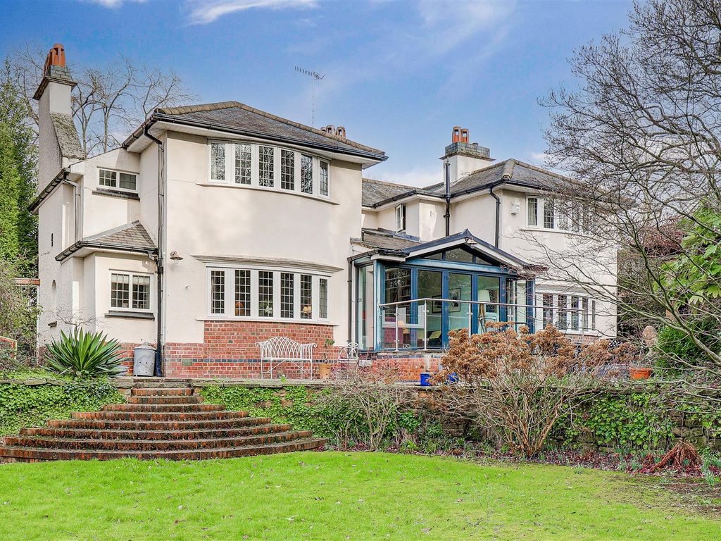 5 bed detached house for sale in Villiers Road, Woodthorpe