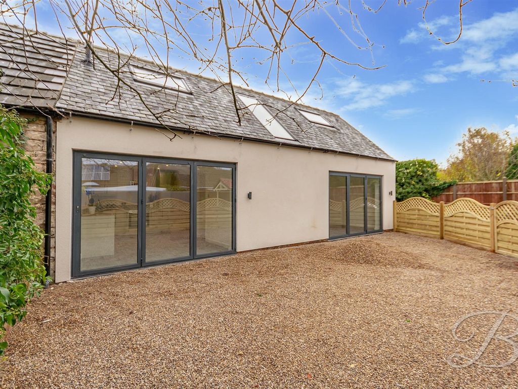2 bed barn conversion for sale in The Barn, Main Street, Nether