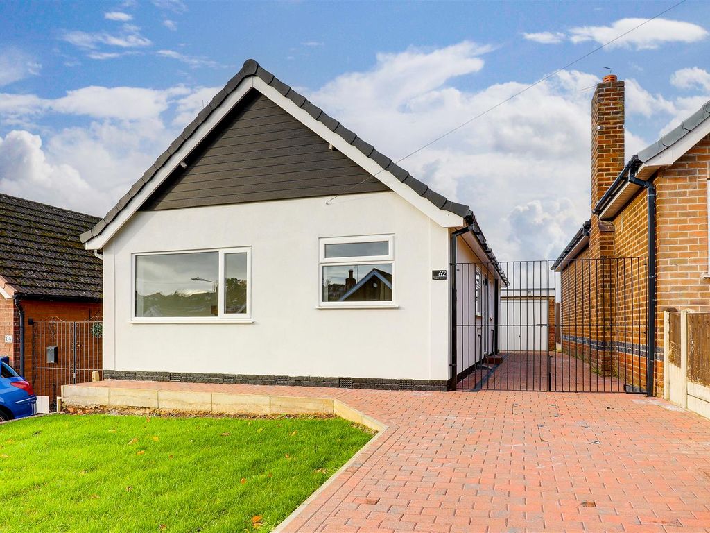 2 bed detached bungalow for sale in Baker Avenue, Arnold
