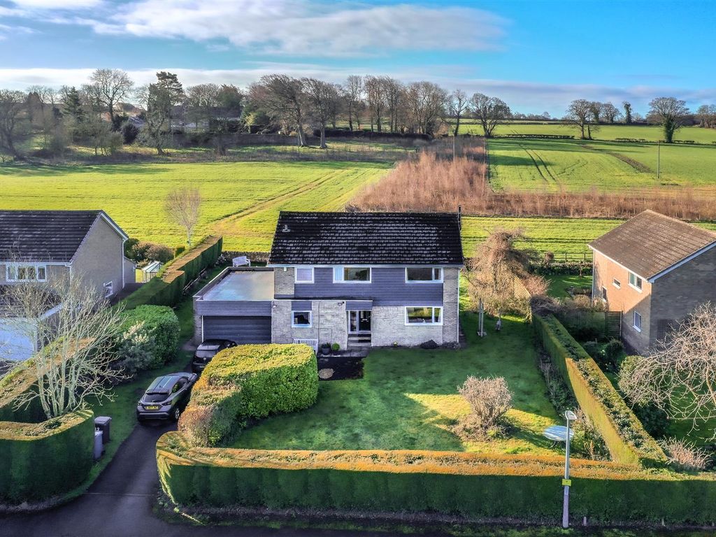 4 bed detached house for sale in Hadrian Court, Ponteland, Newcastle