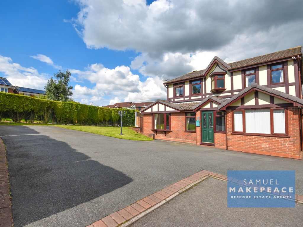 4 bed detached house for sale in Slindon Close, Waterhayes, Newcastle