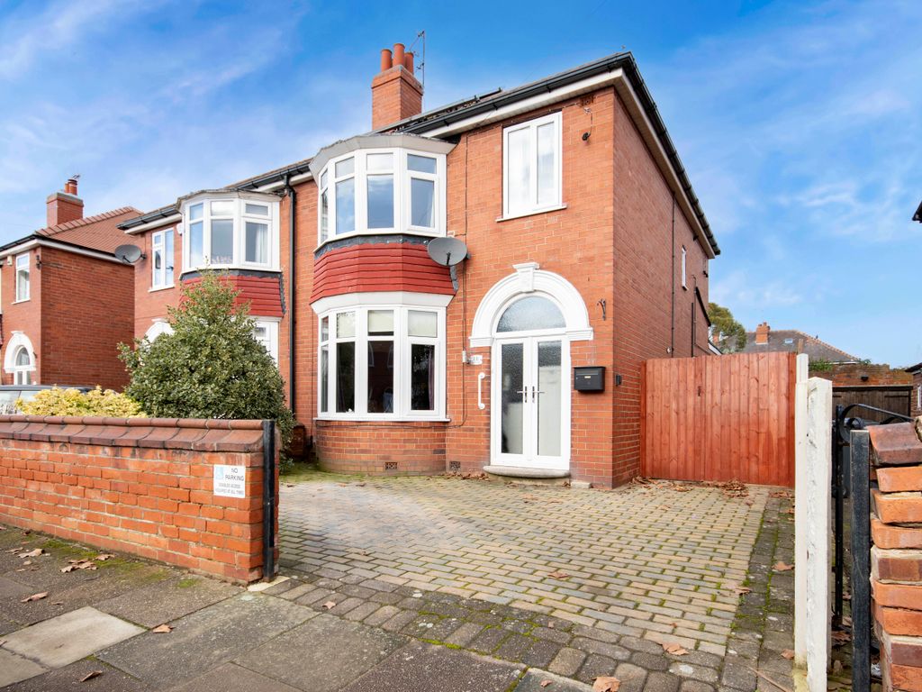 3 bed semidetached house for sale in Welbeck Road, Doncaster, South