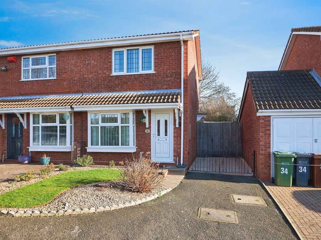 2 bed semidetached house for sale in Whittleford Grove, Castle