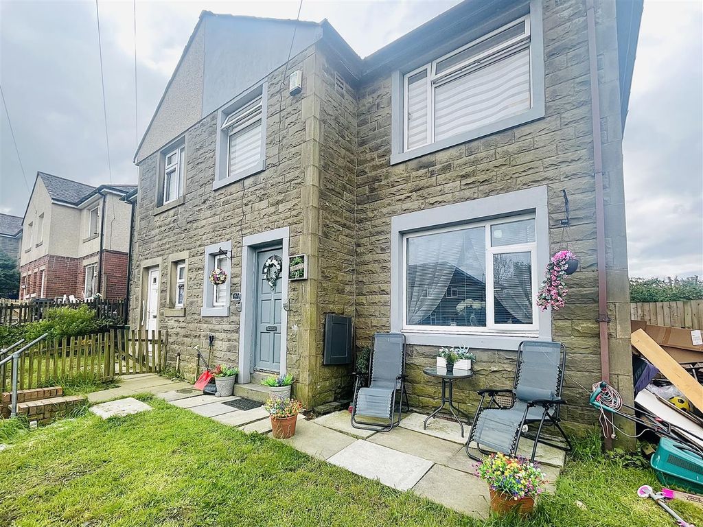3 bed semidetached house for sale in Tong Lane, Bacup OL13, £115,000