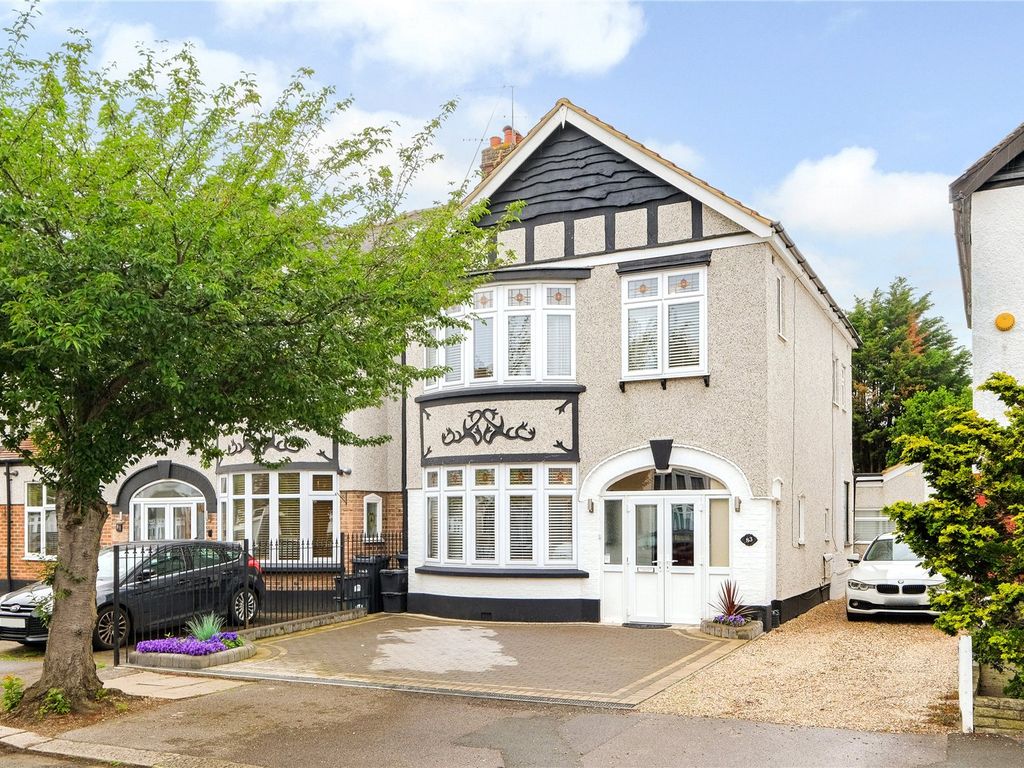 4 bed semidetached house for sale in Highwood Gardens, Gants Hill