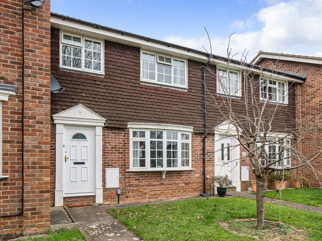 3 bed terraced house for sale in Redpoll Way, Abbeydale, Gloucester