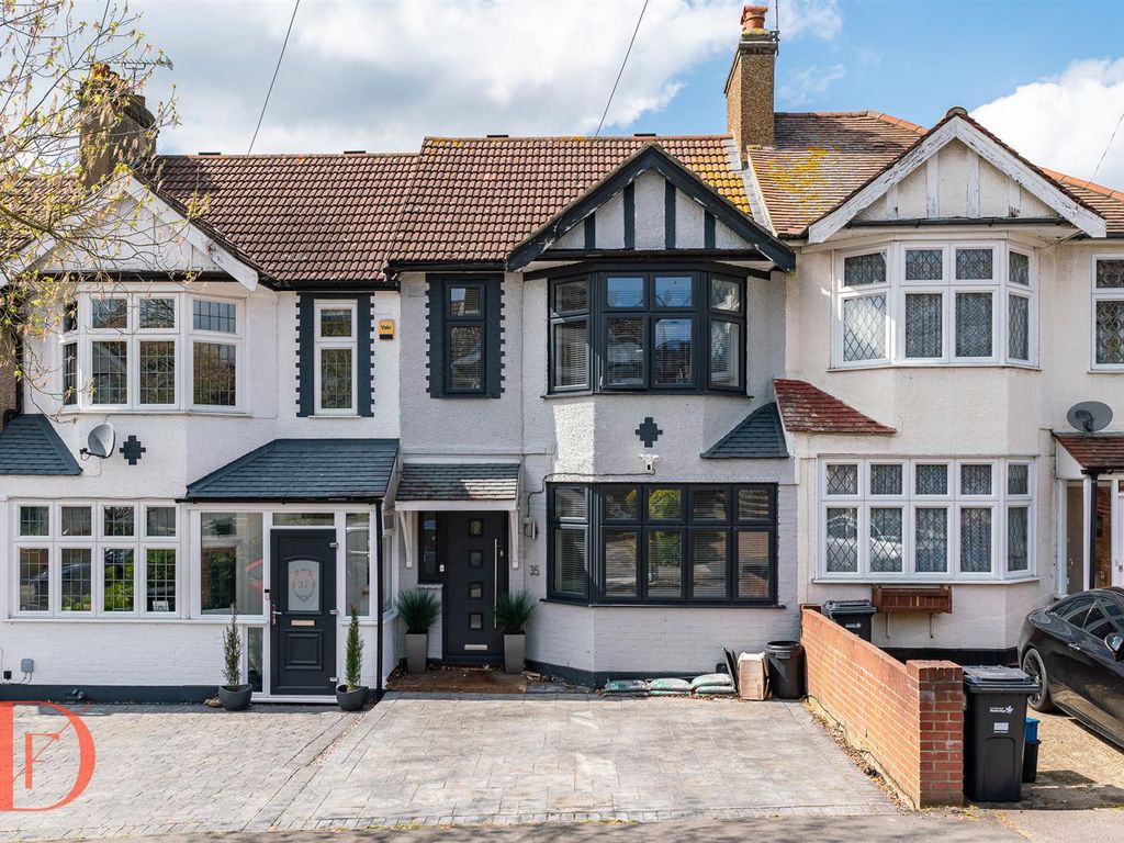 3 bed property for sale in Crownhill Road, Woodford Green IG8 Zoopla