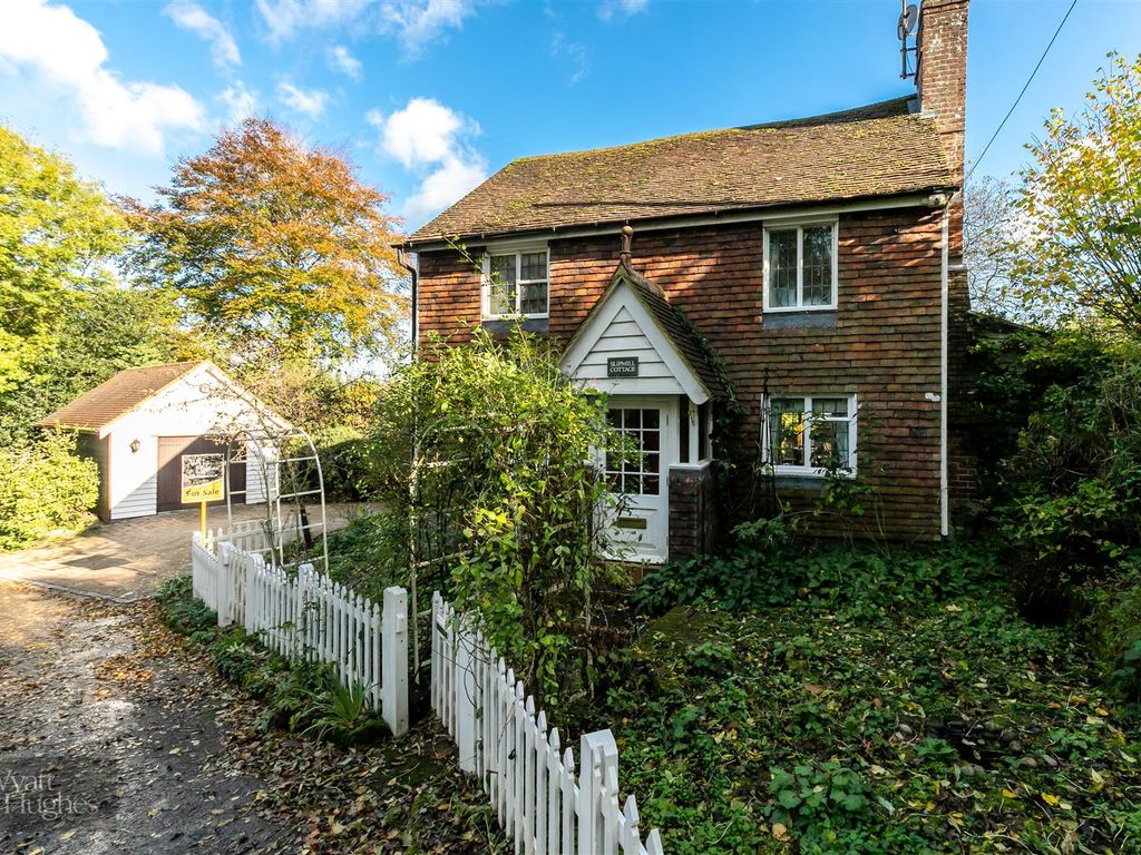 3 bed detached house for sale in Slip Mill Lane, Hawkhurst, Cranbrook