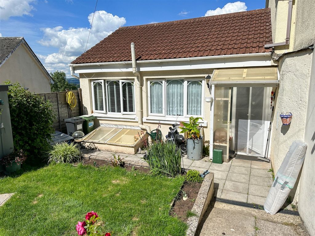 2 bed town house for sale in Courtenay Road, Newton Abbot, Devon TQ12, £200,000 Zoopla
