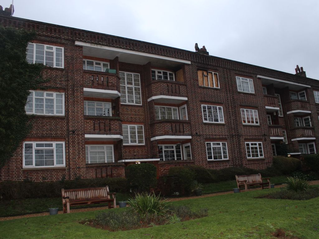 The Mount, Luton LU3  