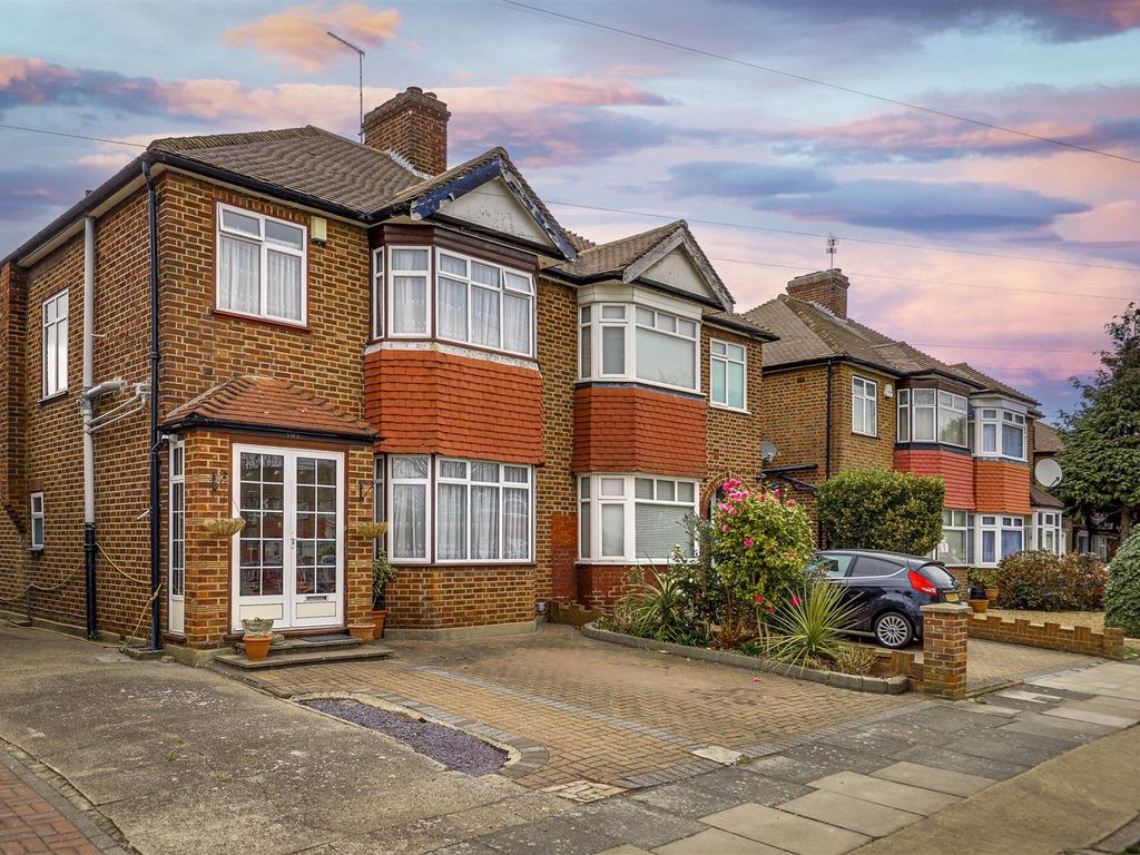 3 bed semidetached house for sale in Delhi Road, Enfield EN1 Zoopla
