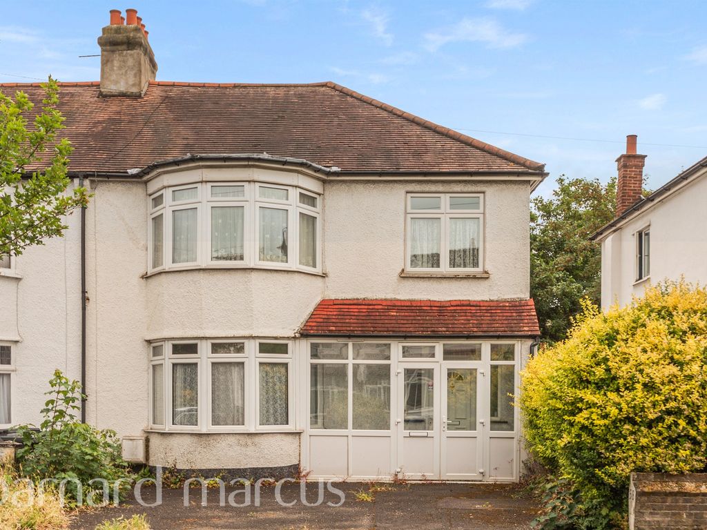 3 bed semidetached house for sale in Elgin Road, Croydon