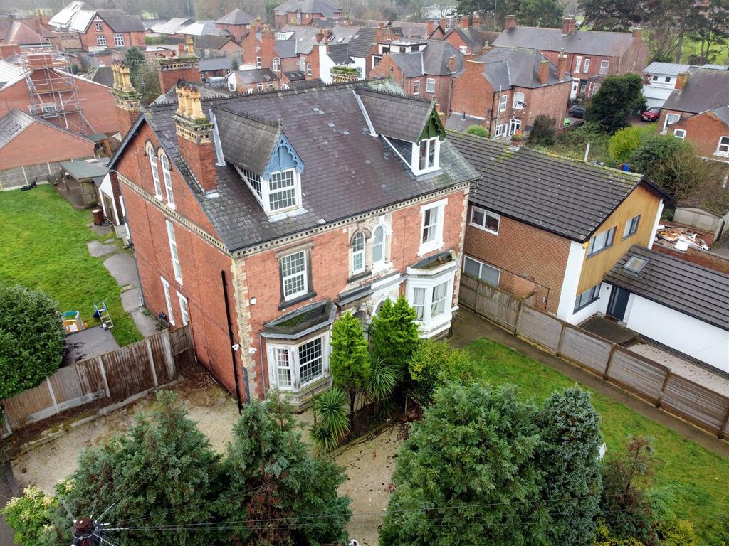 5 bed semidetached house for sale in Derby Road, Long Eaton