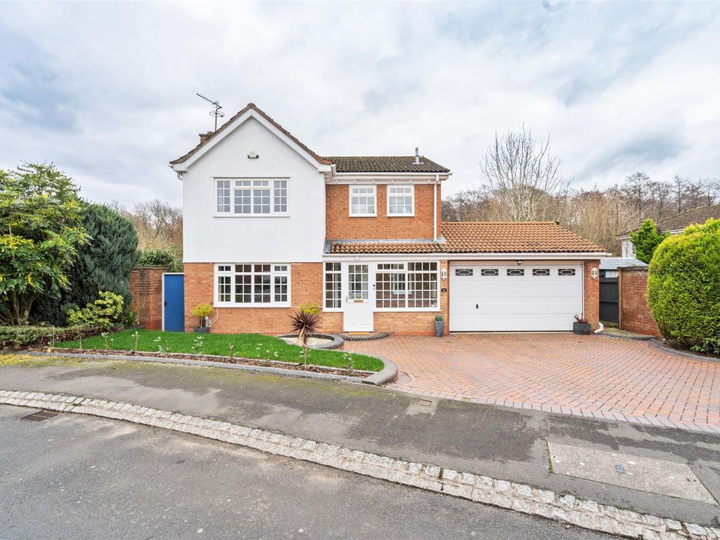 4 bed detached house for sale in Elmdon Coppice, Solihull B92, £585,000