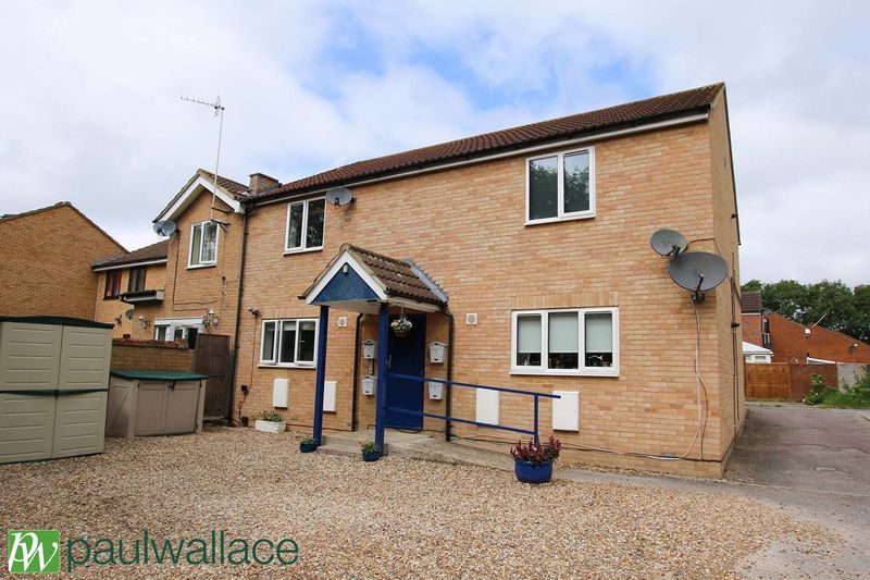 1 bed flat to rent in Beeston Drive, Cheshunt, Waltham Cross EN8 Zoopla