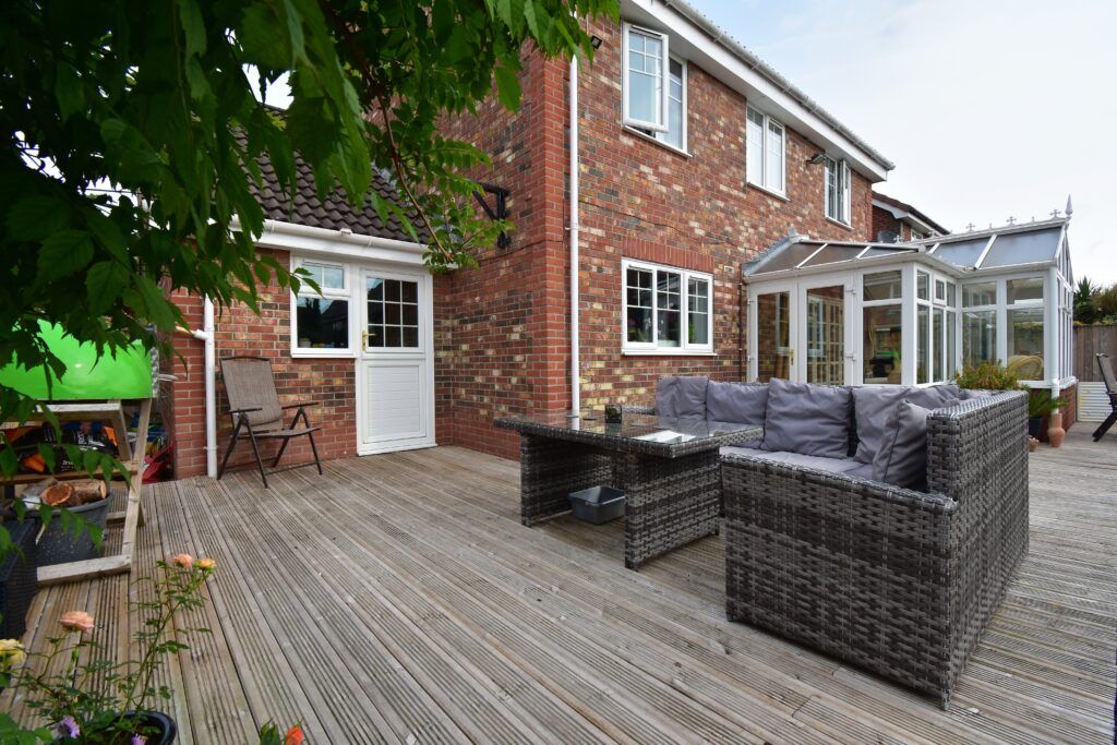 6 bed detached house for sale in Minion Close, Thorpe St Andrew