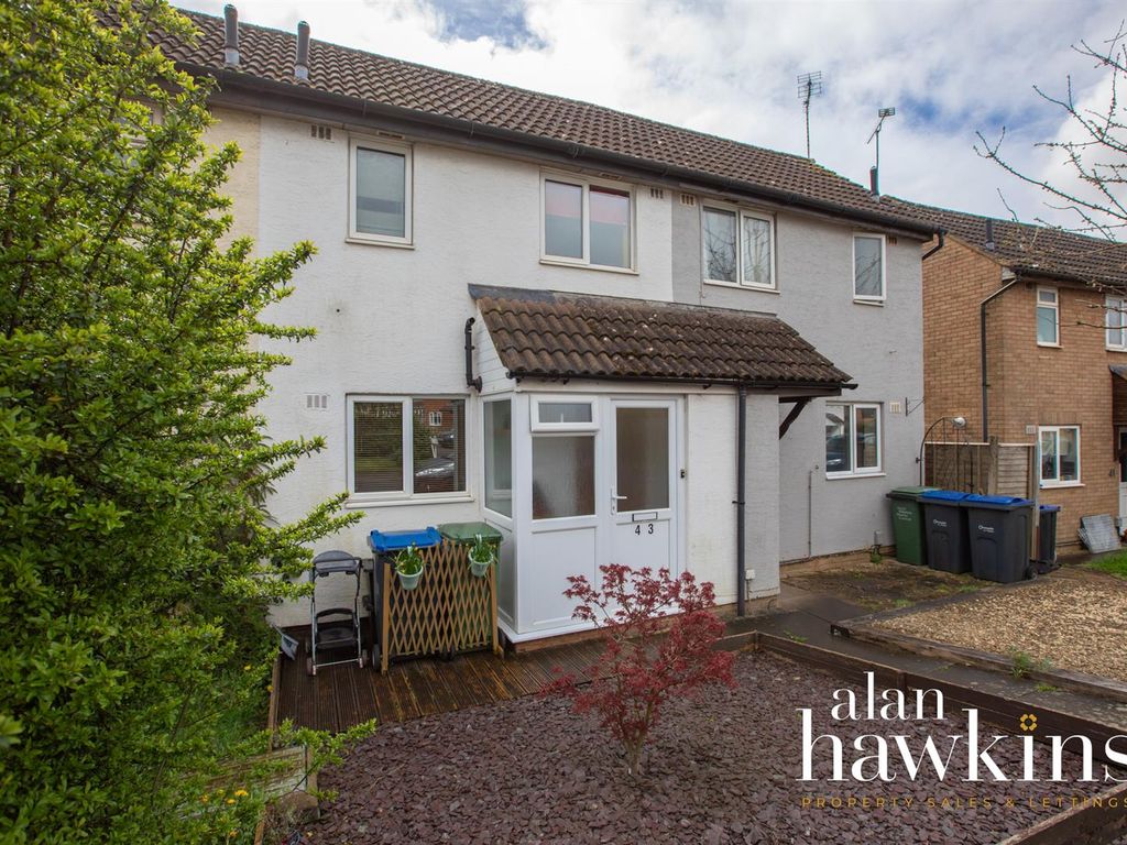 2 bed terraced house for sale in Westbury Park, Royal Wootton Bassett