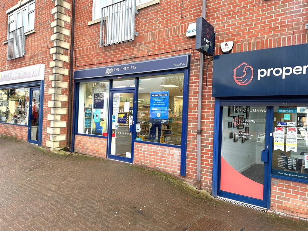 Retail premises to let in Selby Road, Halton, Leeds LS15, £16,950 pa Zoopla