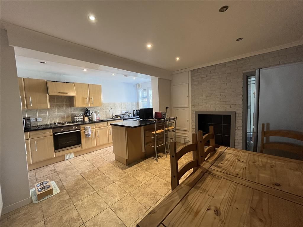 3 bed property to rent in Ysgol Street, Port Tennant, Swansea SA1 Zoopla