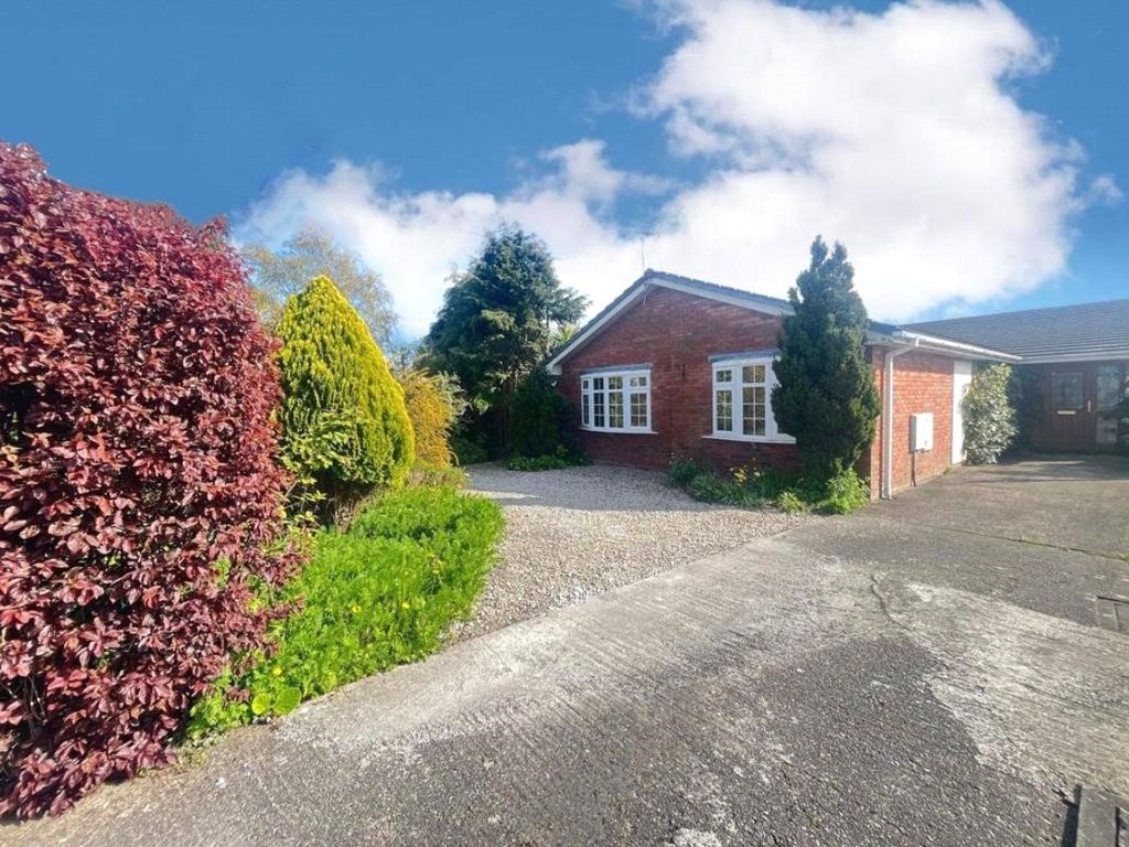 4 bed bungalow for sale in Roman Way, Buckley, Flintshire CH7 Zoopla