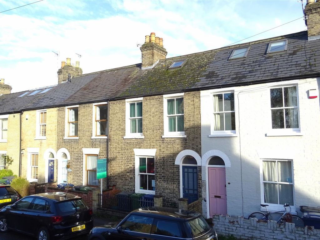 2 bed terraced house for sale in Ainsworth Street, Cambridge CB1, £