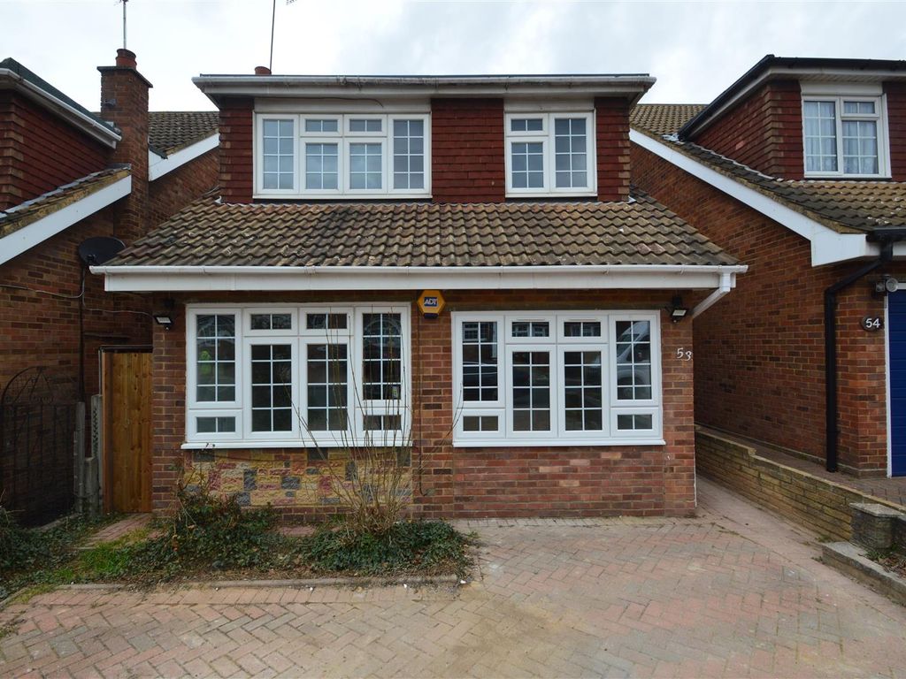 4 bed detached house to rent in Tryfan Close, Ilford IG4 Zoopla