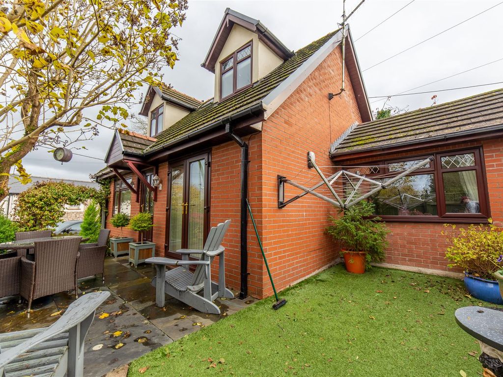 3 bed detached bungalow for sale in Wern Road, Sebastopol, Pontypool