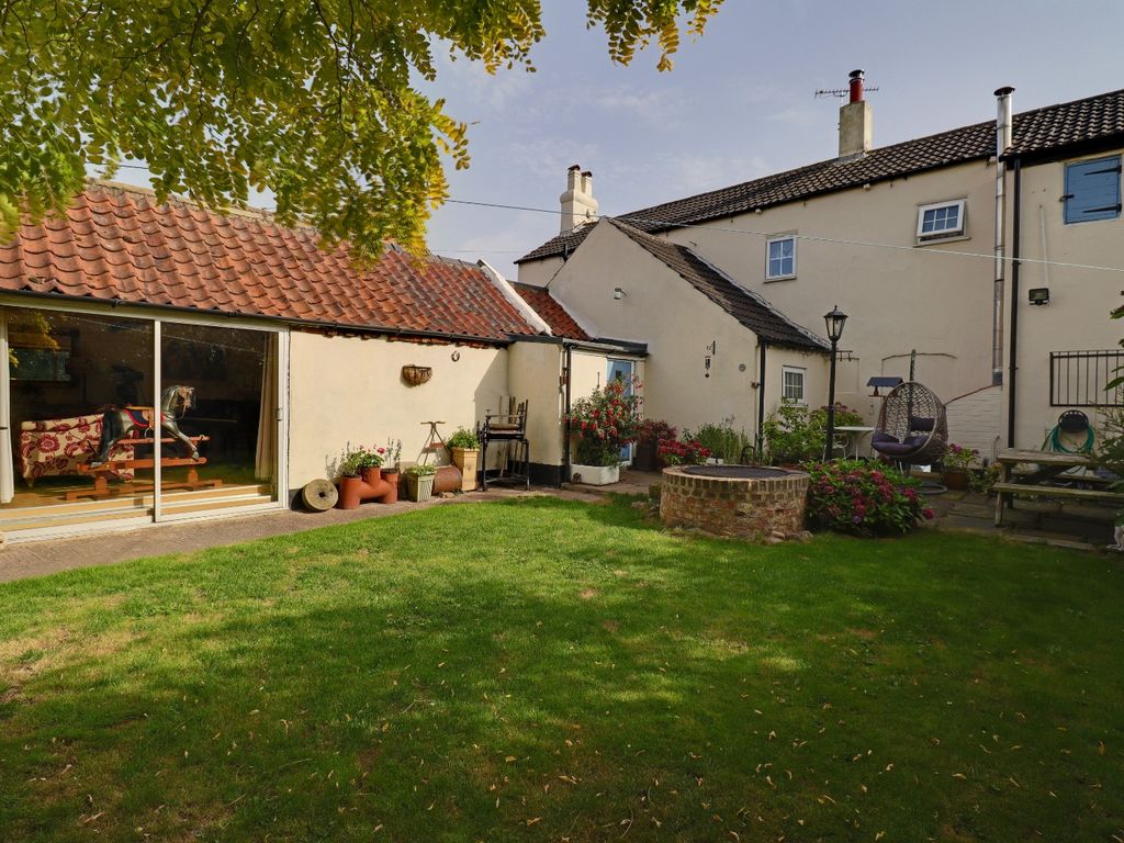 4 bed detached house for sale in Main Road, Drax, Selby YO8, £325,000