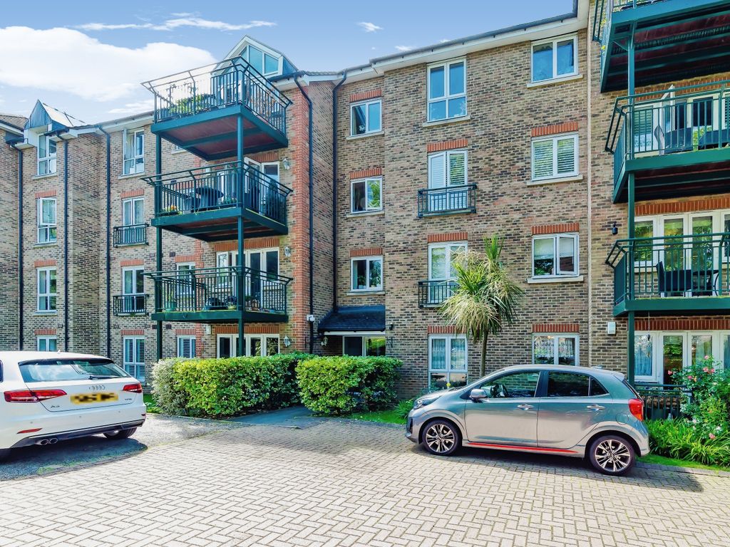 2 bed flat for sale in Copers Cope Road, Beckenham BR3, £415,000 Zoopla