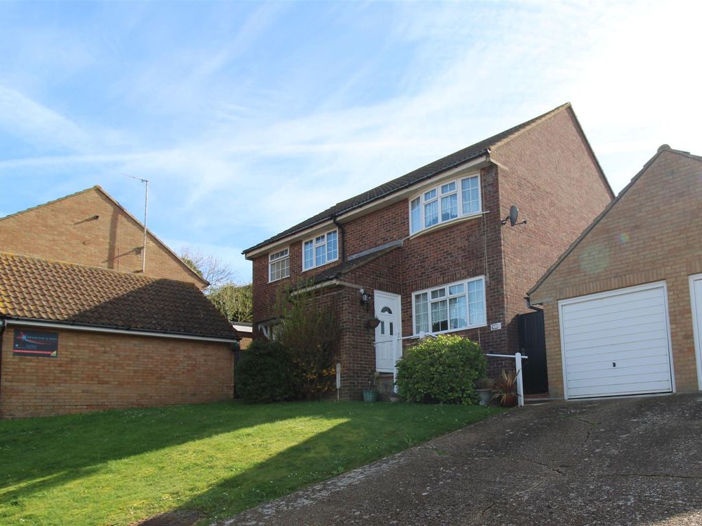 2 bed semidetached house for sale in Barn Close, Seaford BN25, £