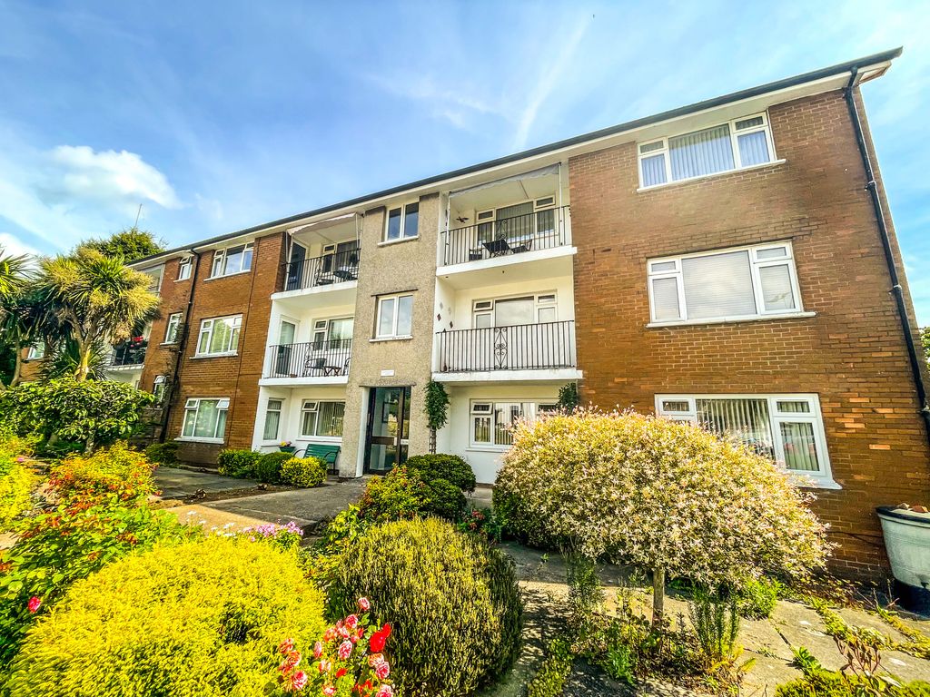 3 bed flat to rent in Pendwyallt Road, Whitchurch, Cardiff CF14 Zoopla