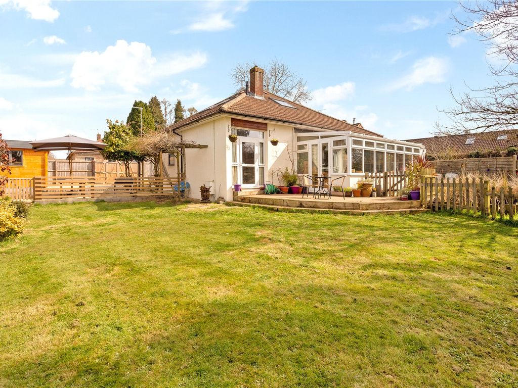 3 bed bungalow for sale in Thorn Drive, Four Marks, Alton, Hampshire