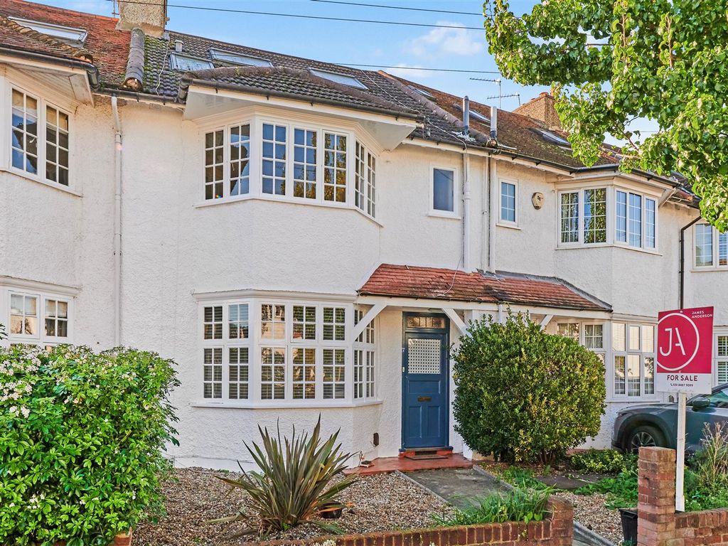 Shrewsbury Avenue, East Sheen SW14  