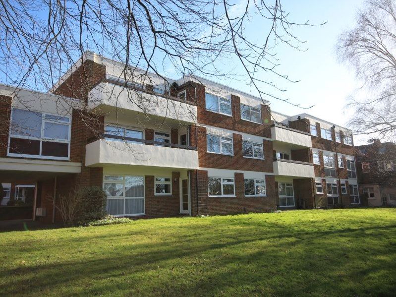 2 bed flat to rent in Carlton Road, Harpenden AL5 Zoopla