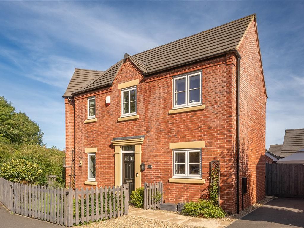 3 bed semidetached house for sale in Thompson Way, Rothwell, Kettering