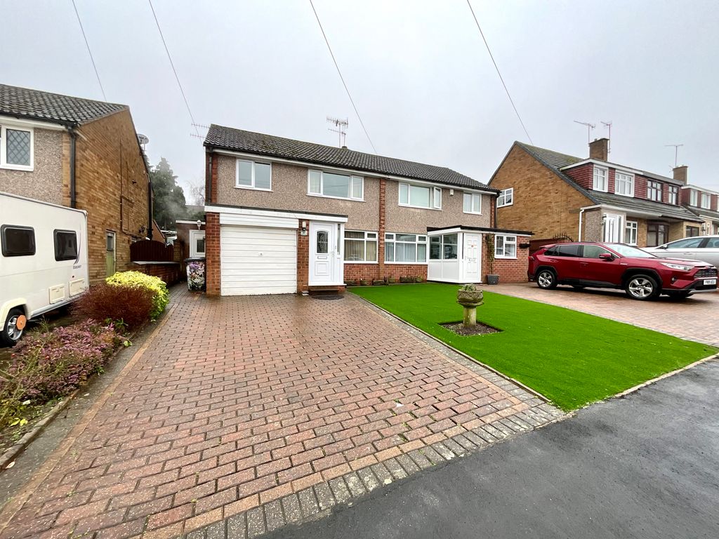 4 bed semidetached house for sale in Ridgeway Drive, Ilkeston DE7, £230,000 Zoopla