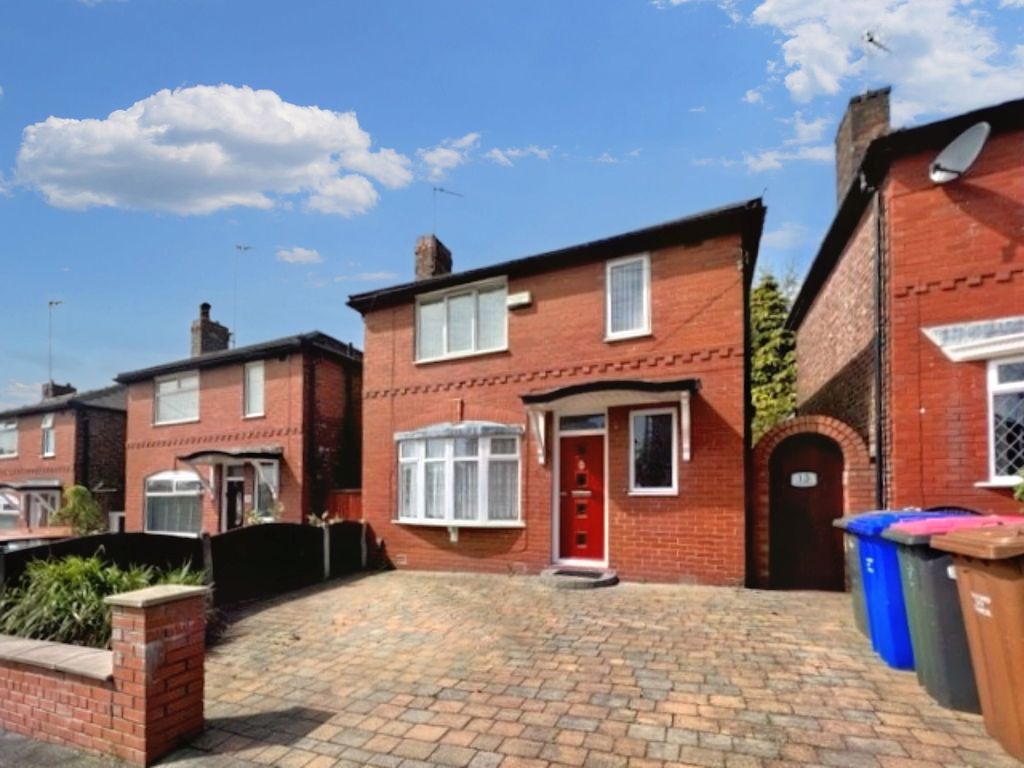3 bed detached house for sale in Highfield Drive, Swinton M27 Zoopla